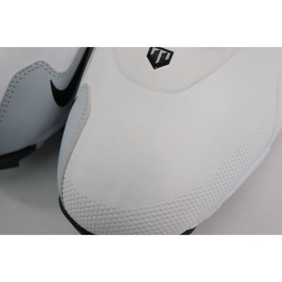 Athletic_Shoes